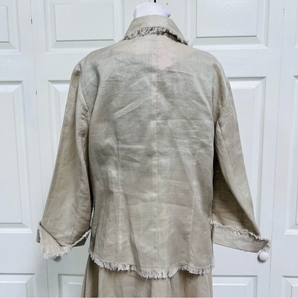 2 Piece Women’s Linen Jacket and Skirt TOTO N KO Size 6 - Picture 10 of 16